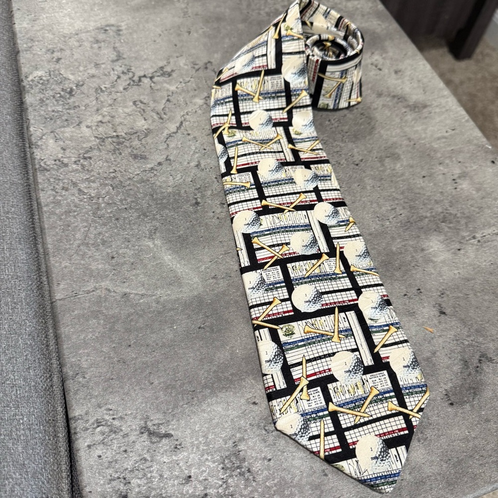NEW NWT Cromley & Finch Silk Golf Patterned Tie - Black, White, Yellow